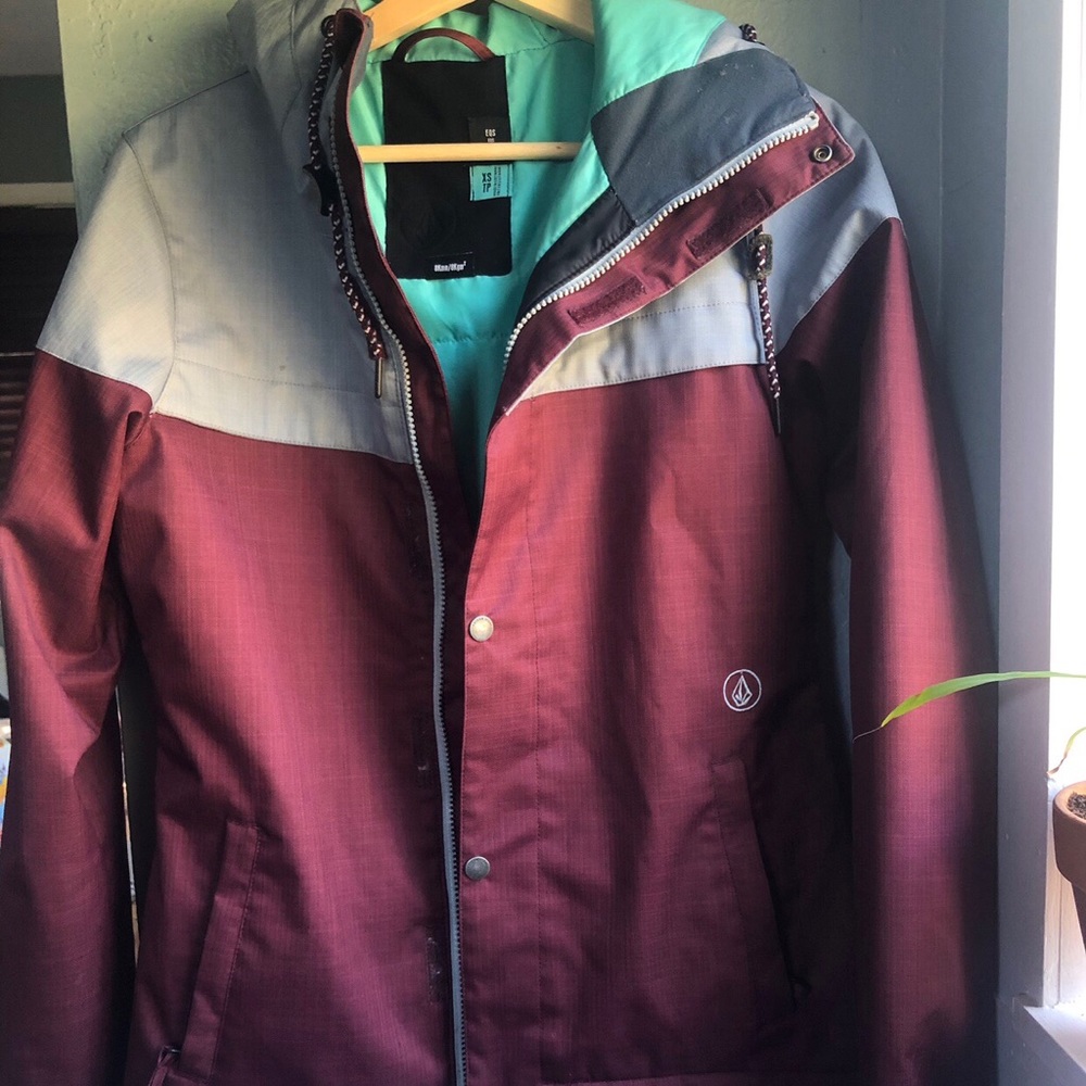 Volcom snowboarding jacket